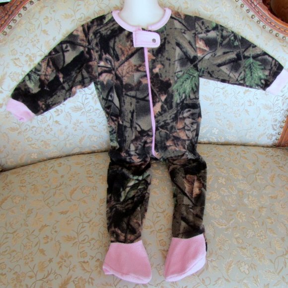 LITTLE GIRL'S S CAMO & PINK FOOTED FLEECE BLANKET SLEEPER, TRAIL CREST 1-PIECE - Picture 5 of 8